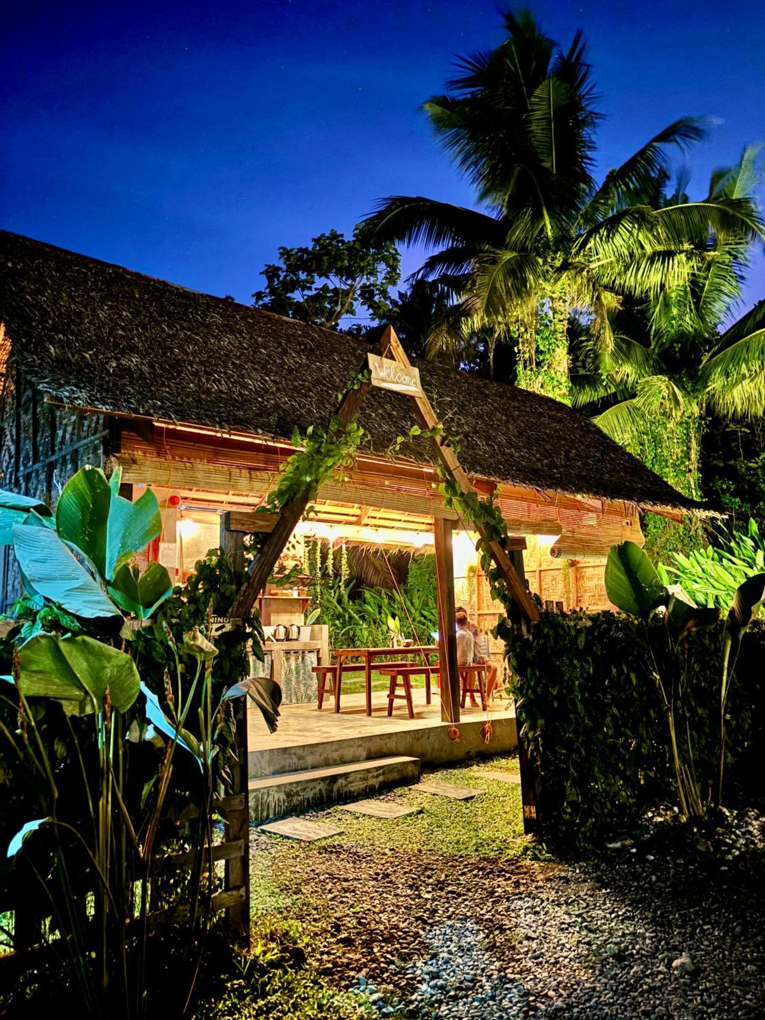Вилла Triangle Palms Siargao Генерал-Луна Экстерьер фото
