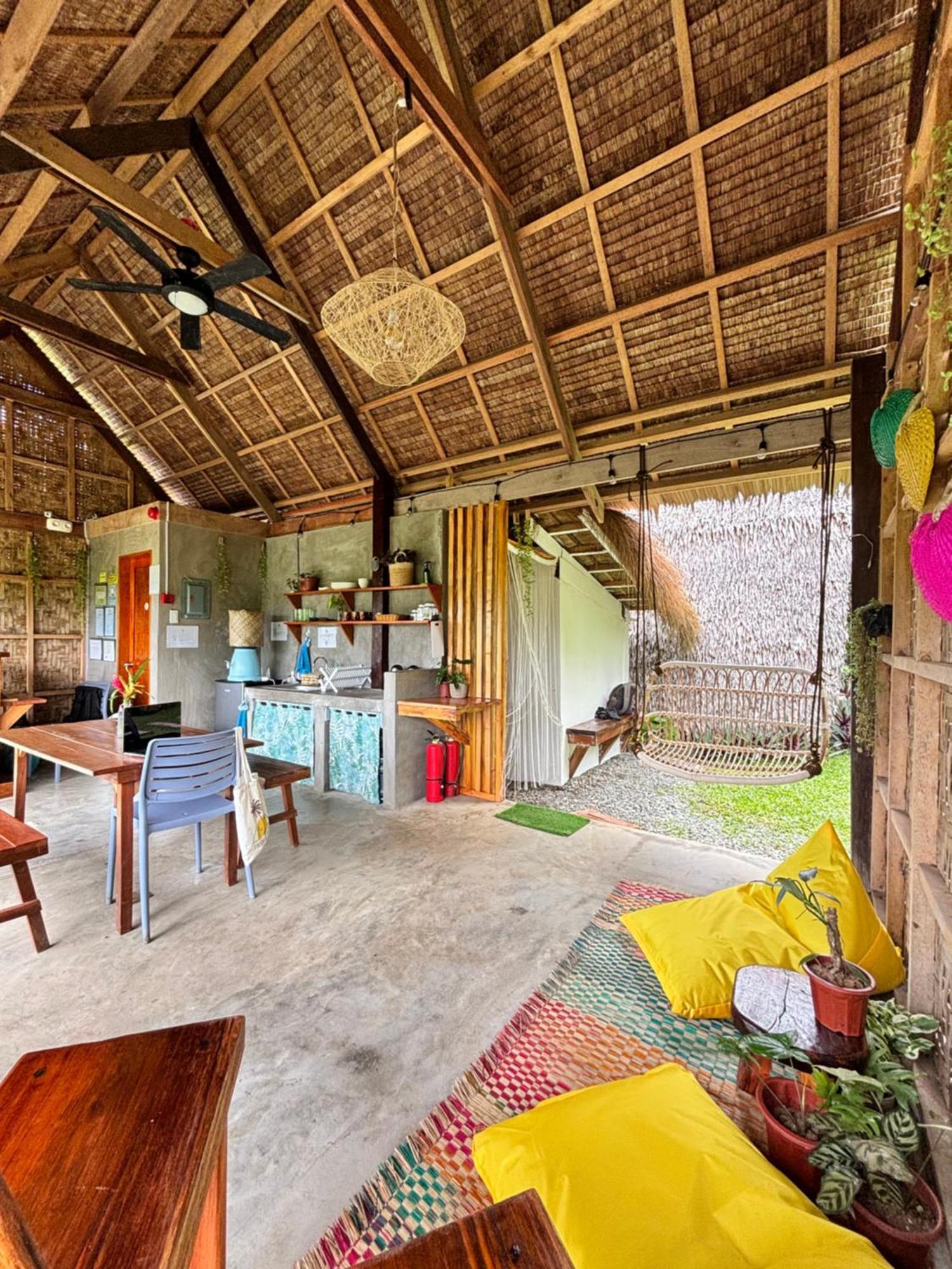 Вилла Triangle Palms Siargao Генерал-Луна Экстерьер фото