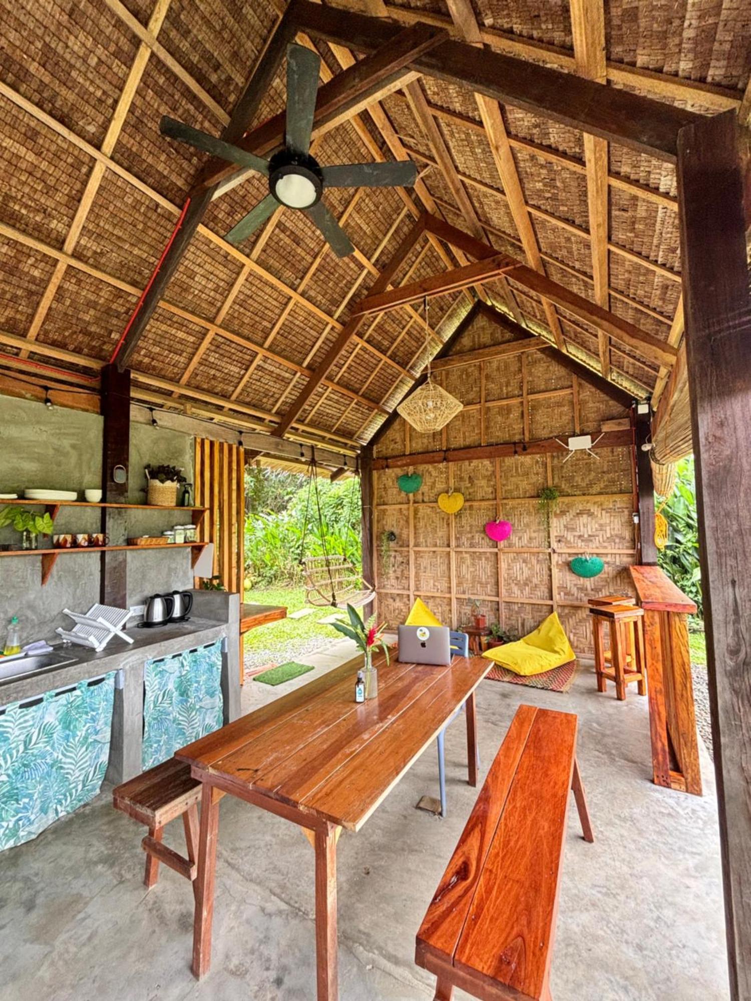 Вилла Triangle Palms Siargao Генерал-Луна Экстерьер фото